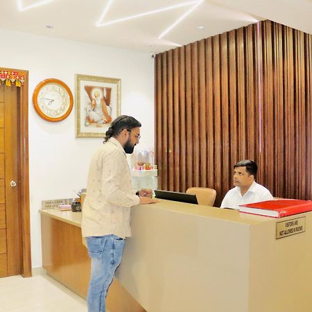Hotel Magic Tree Karol Bagh Metro Station New Delhi Екстериор снимка