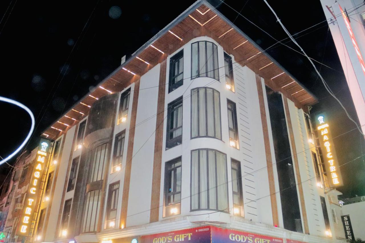 Hotel Magic Tree Karol Bagh Metro Station Ню Делхи Екстериор снимка