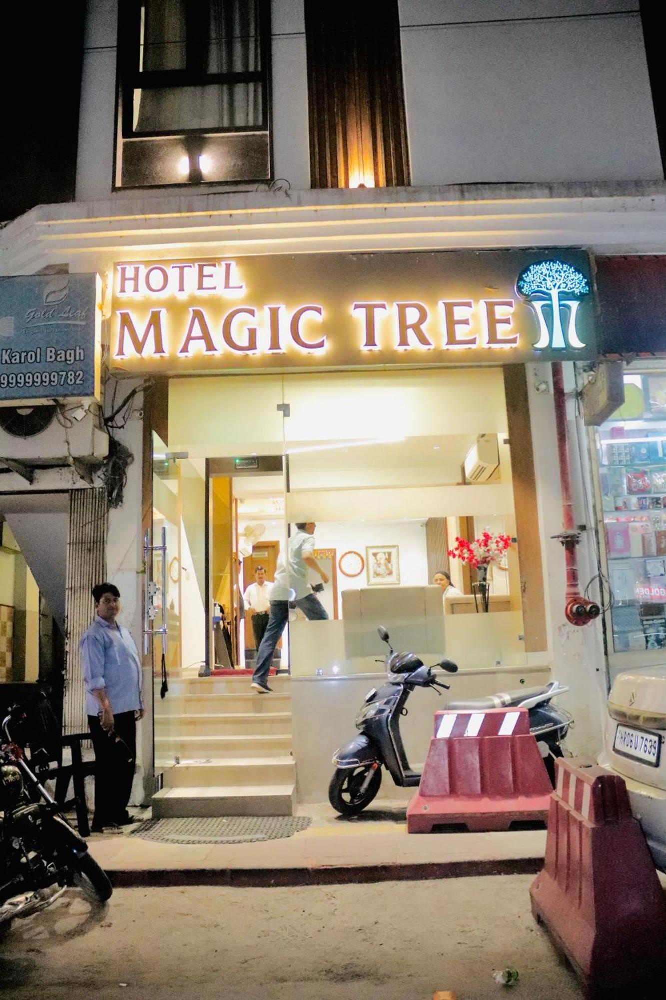 Hotel Magic Tree Karol Bagh Metro Station Ню Делхи Екстериор снимка